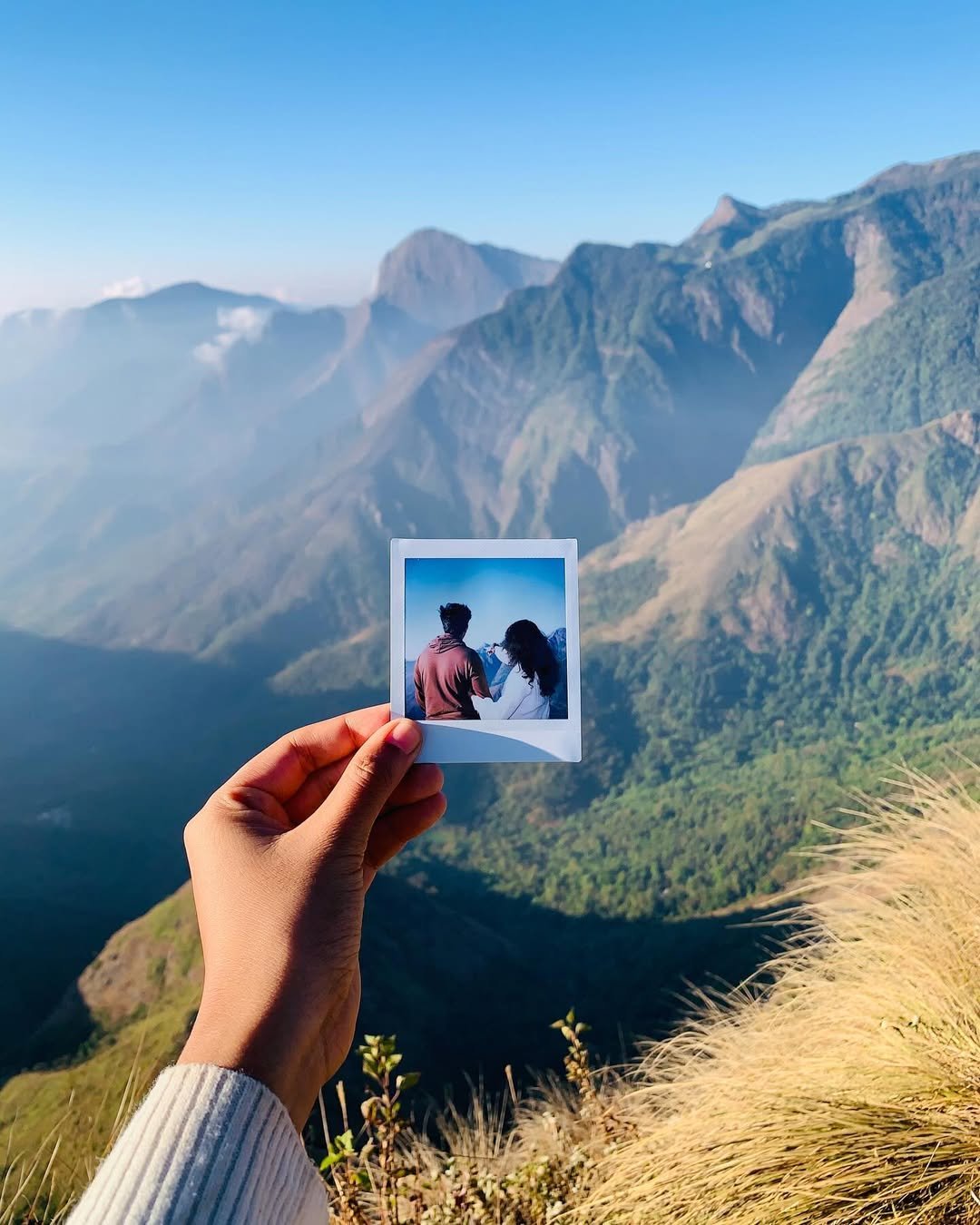 Exclusive Munnar Couple Package – Romance & Joy in the Hills