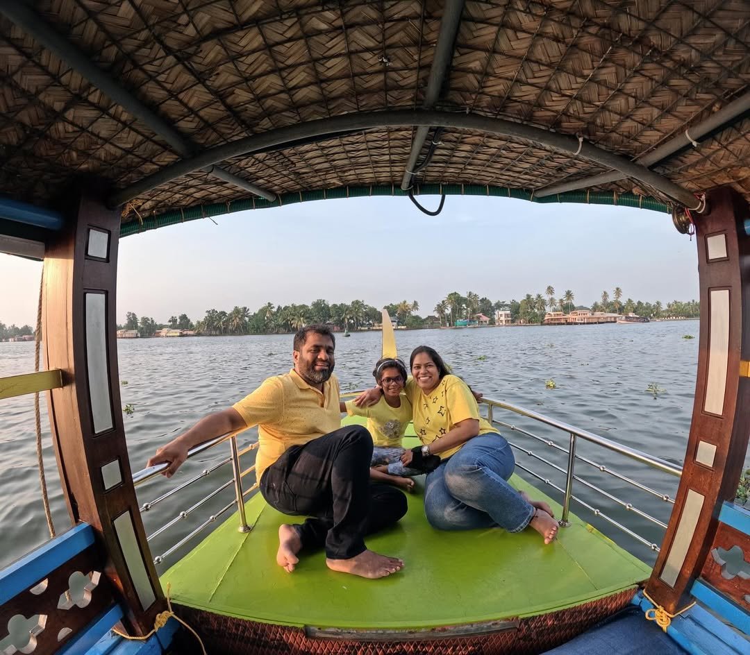 Alleppey Backwater Day Tour in Houseboat – Cruise the Heart of Kerala