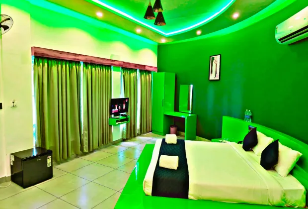 Best Private Pool Resort in Wayanad For Couples
