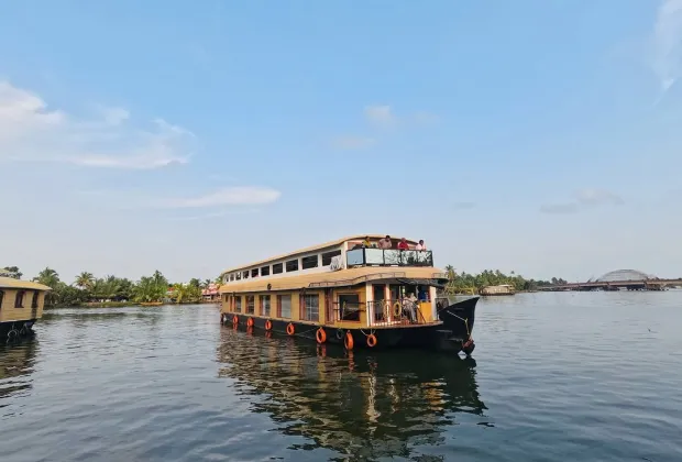 Best Alleppey House Boat Offers