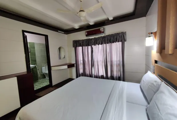 Best Alleppey House Boat Offers