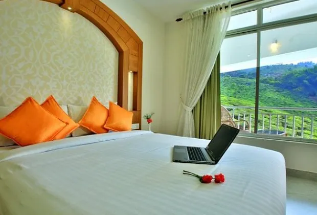 rooms at monsson grande monnnar