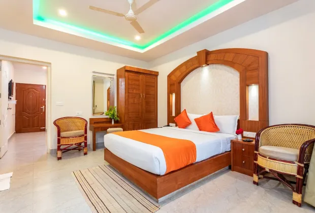ROOMS AT MONSOON GRANDE